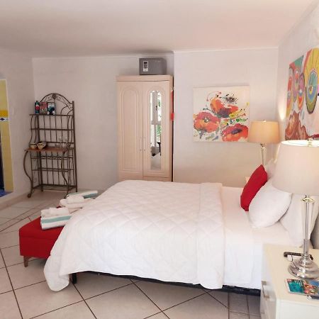 Sunflower Villa Studios Palm Beach Kültér fotó