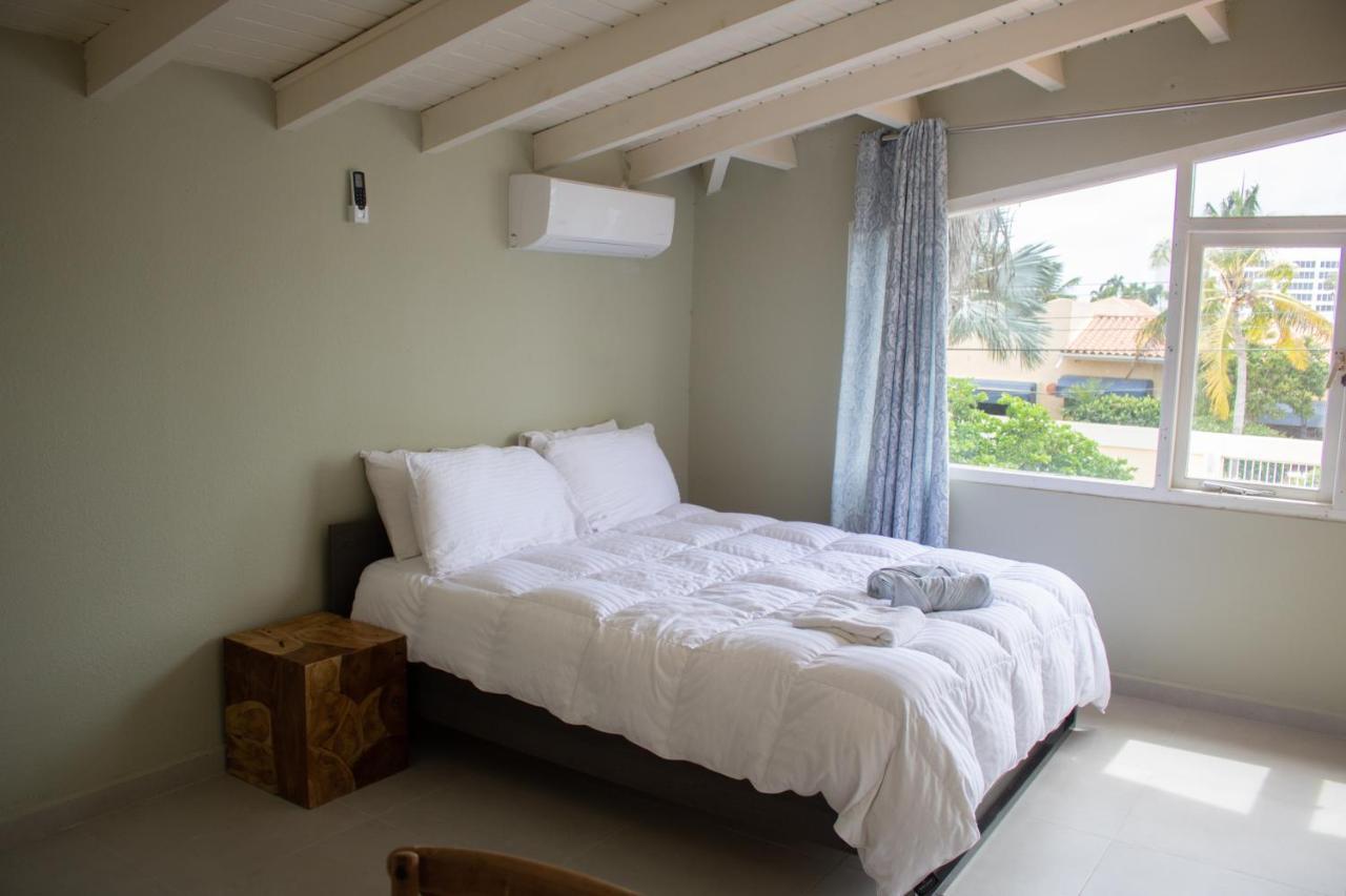 Sunflower Villa Studios Palm Beach Kültér fotó