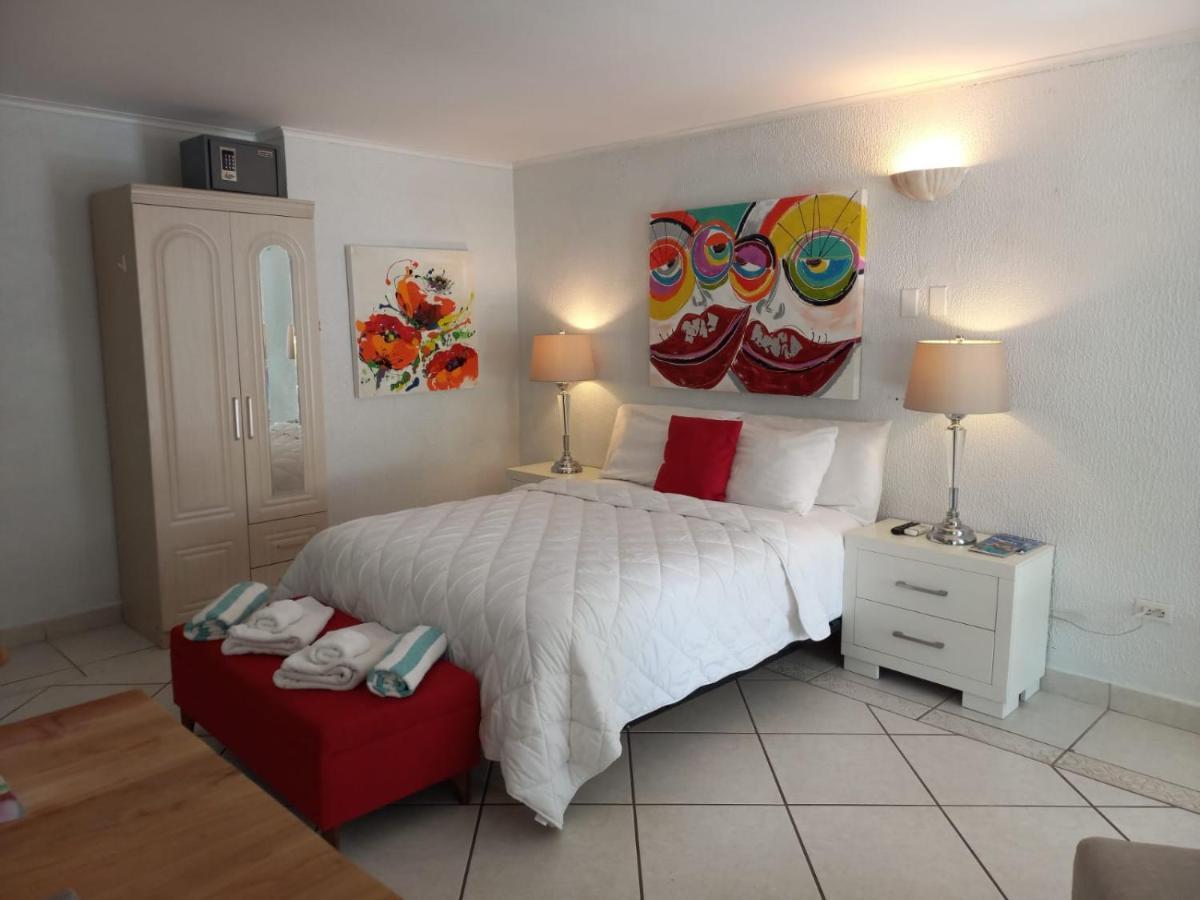Sunflower Villa Studios Palm Beach Kültér fotó