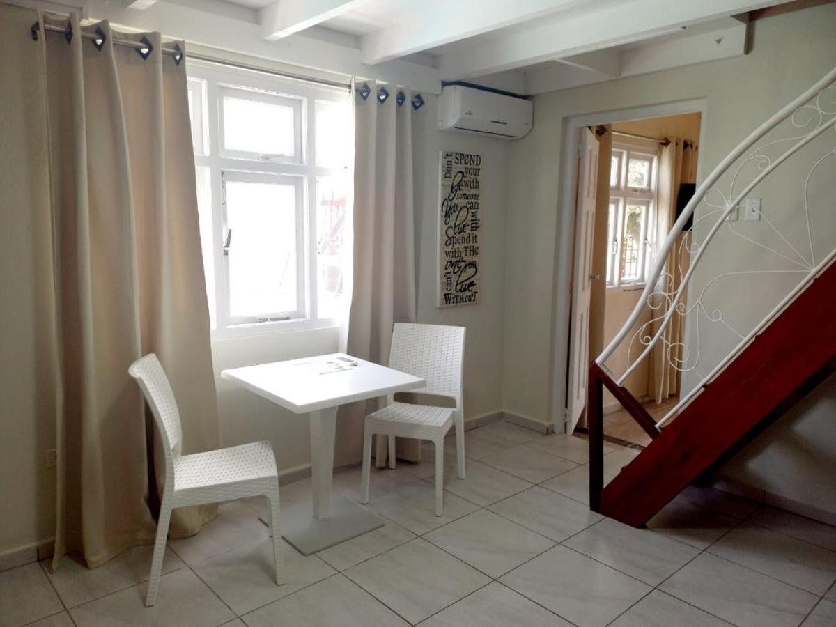 Sunflower Villa Studios Palm Beach Kültér fotó