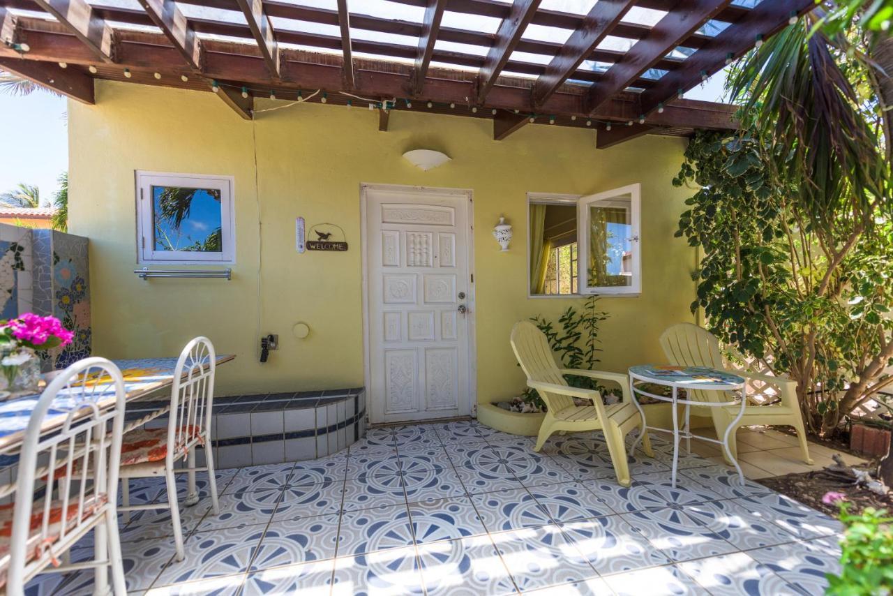 Sunflower Villa Studios Palm Beach Kültér fotó
