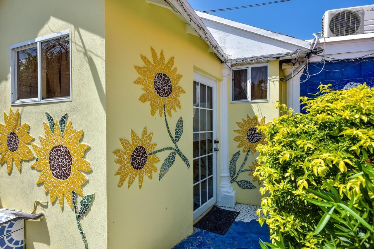 Sunflower Villa Studios Palm Beach Kültér fotó